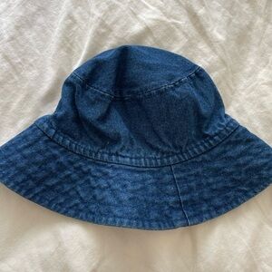 Denim bucket hat